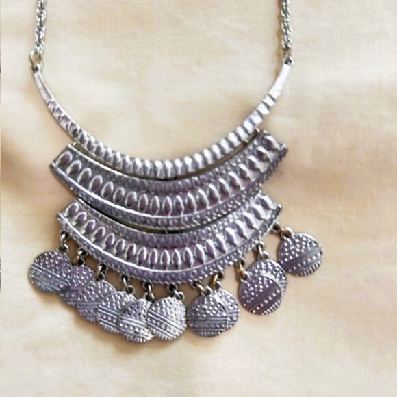 Costume Jewelry Shell & Other Necklaces Broochs Pendants read - Picture 11 of 15